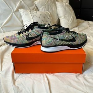 Nike Flyknit Racer